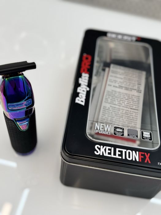 Продам тример BaBylissPRO