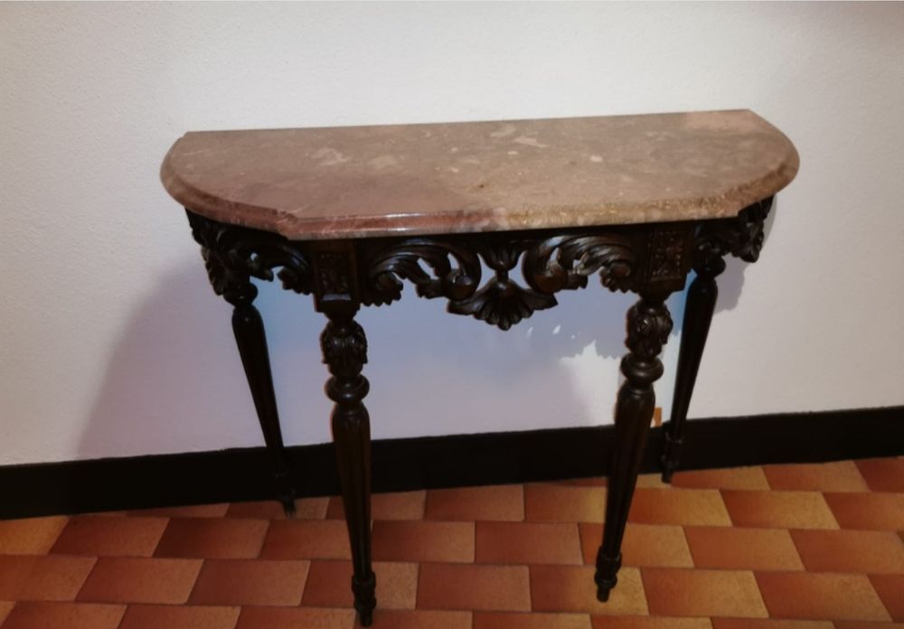 Credencia com espelho