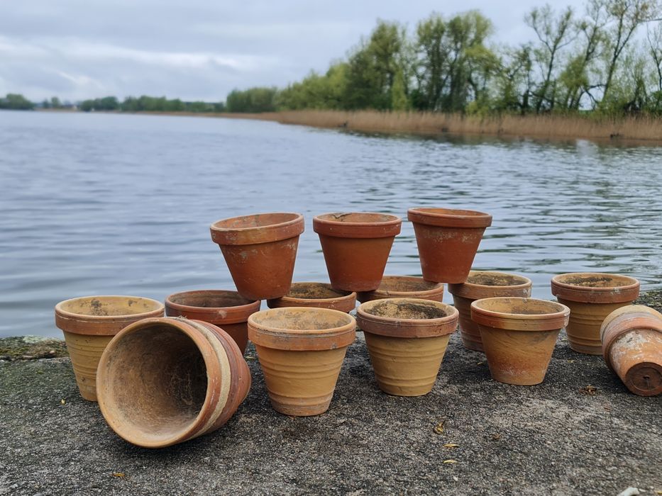 Doniczki gliniane 10 sztuk jako całość wzmacniane
