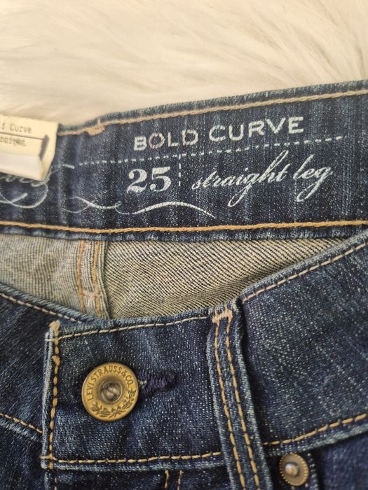 Spodnie dżinsy jeansy niebieskie nowe proste damskie Levis