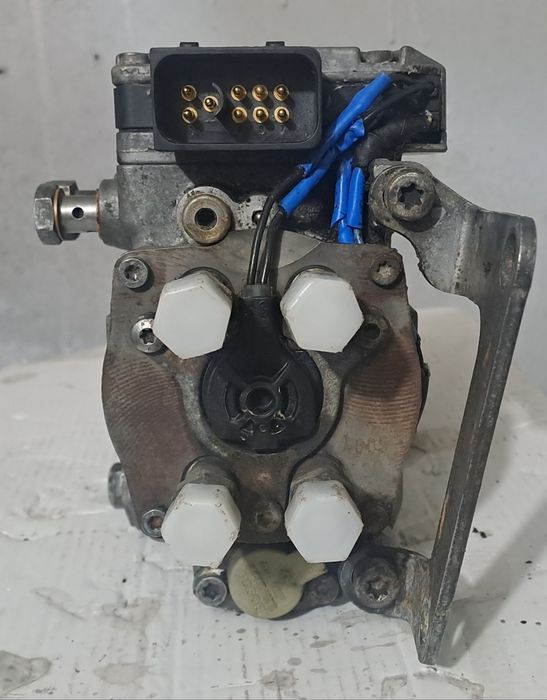 Топливный насос  ТНВД Opel Zafira A, Astra G, Vectra B 2.0 dti, 047050401515
