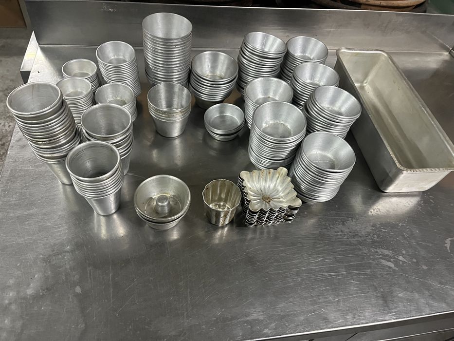 Formas para bolos em aluminio 290 unidades