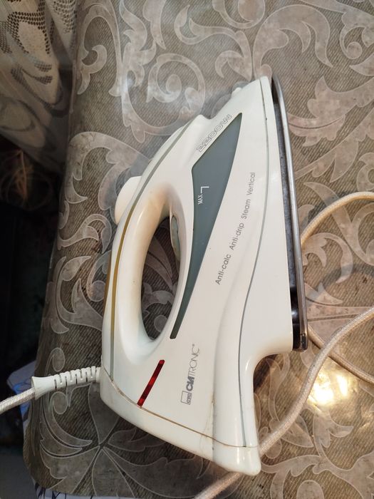 Электрический утюг