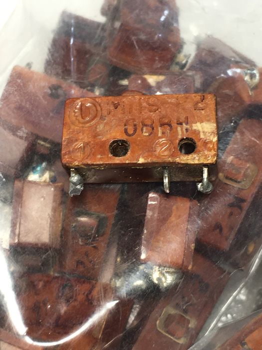 Кнопка мікрік МП9 та схожі посоібнена лігатура для афінажу