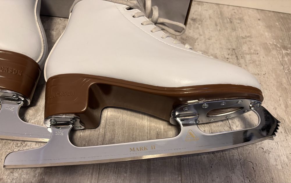 Łyżwy figurowe Jackson Mystique 39,5 EU