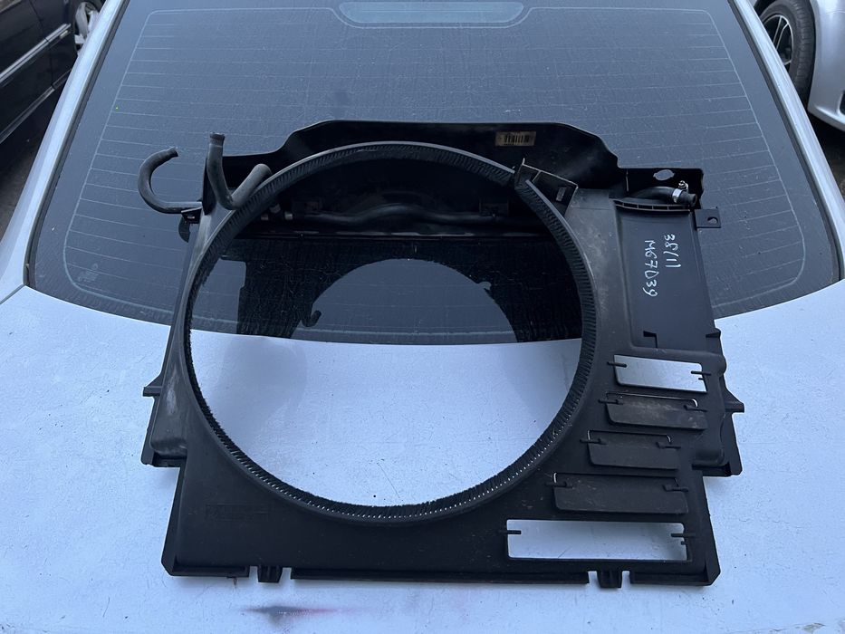 Дифузор радиатора BMW бмв Е38 740 д м67