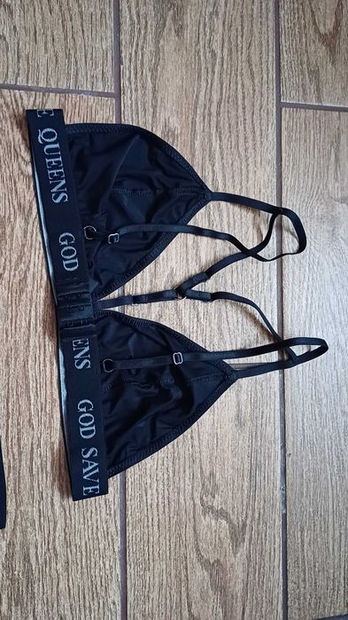 Komplet eleganckiej bielizny God Save Queens w r. L