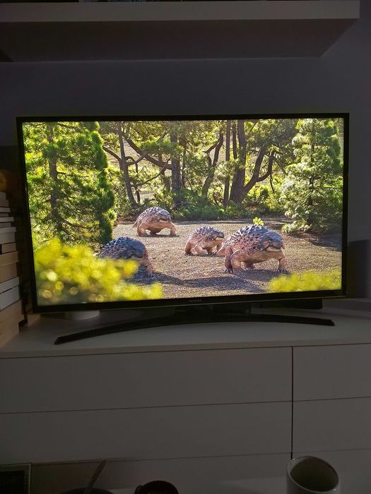 Telewizor Hitachi 43" Full HD | Smart TV | Wi-Fi | Netflix |