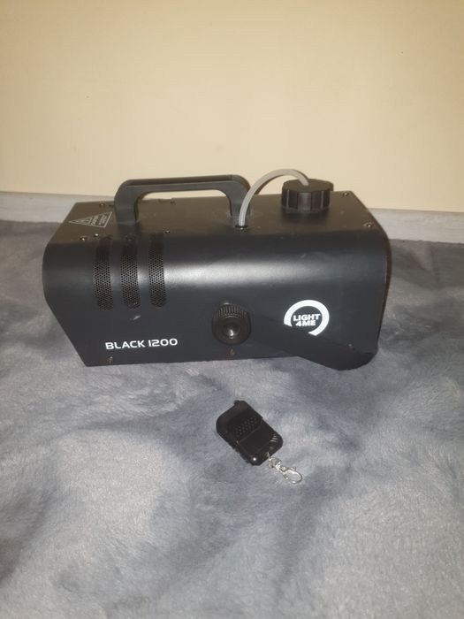 Wytwornica dymu LIGHT4ME BLACK 1200