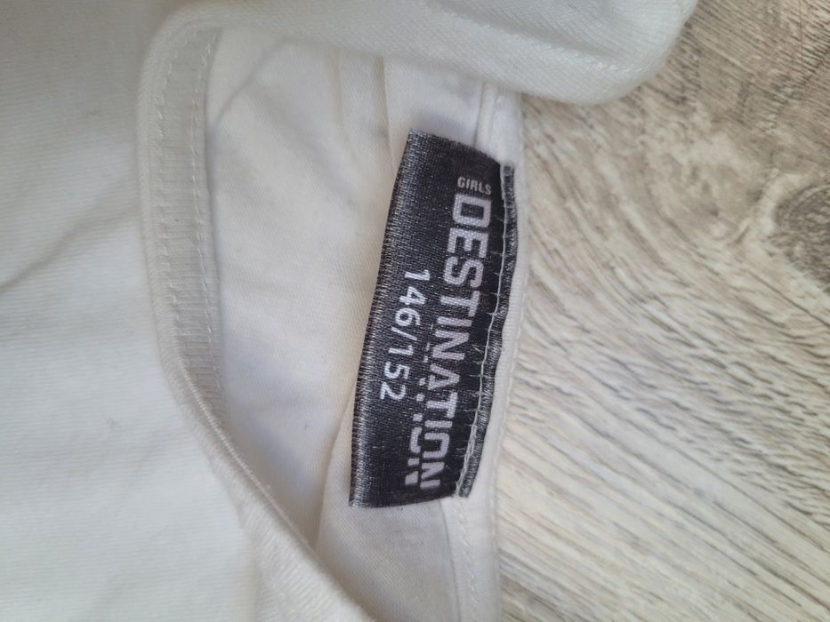 Białe body r.146 lub  r.134