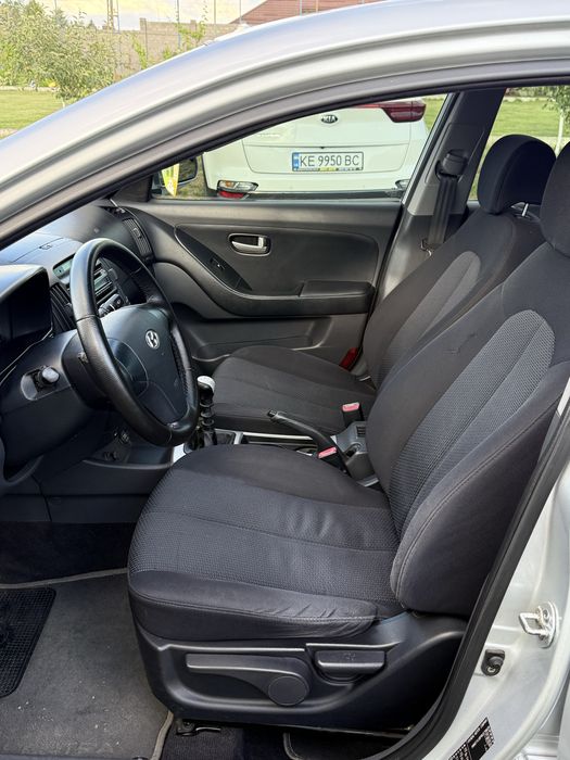 Hyndai Elantra 2008 1.6 газ / бензин