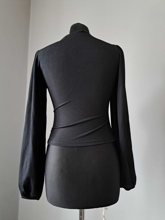 Bik Bok Piękna czarna bluzka crop top XS/34