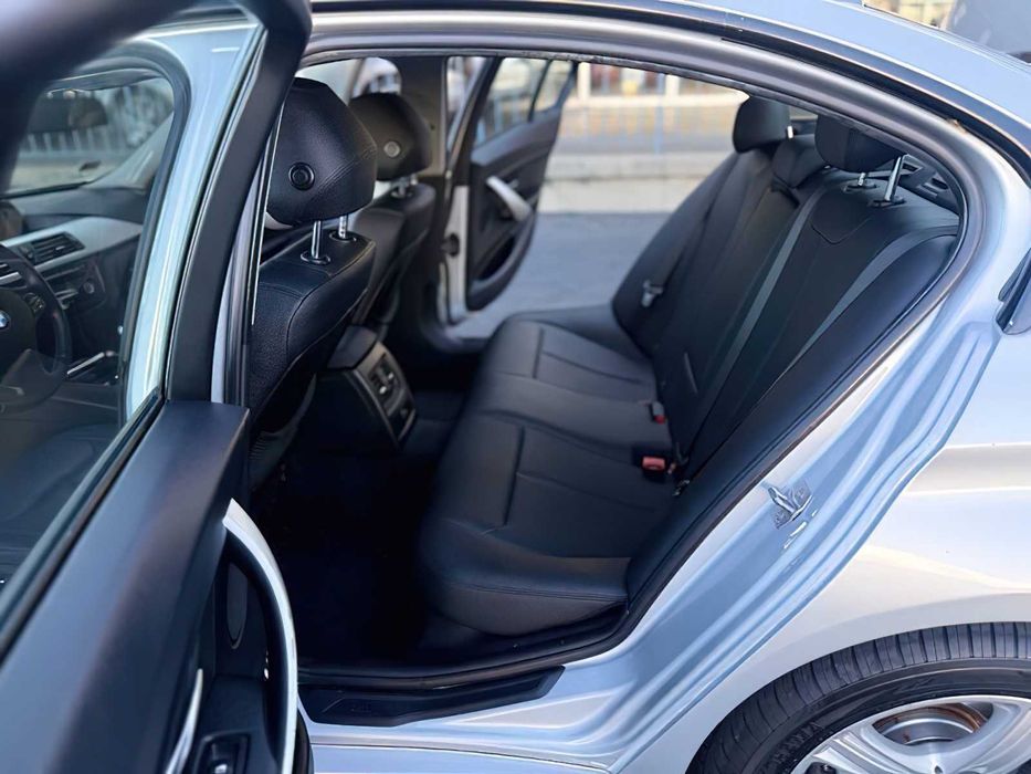BMW 320I      2015