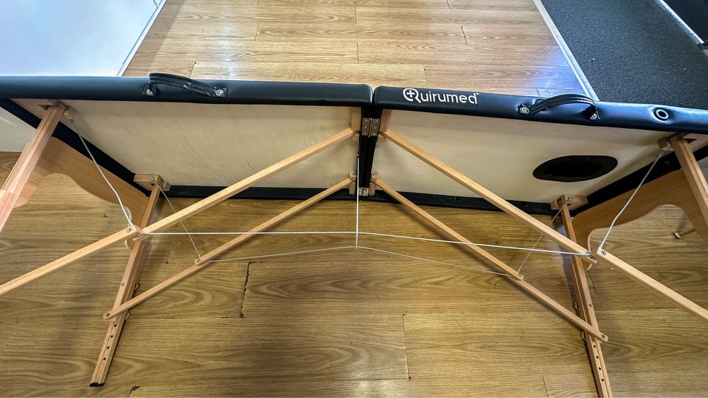 Marquesa portátil de madeira com suporte cabeca e bracos (180X60 cm)