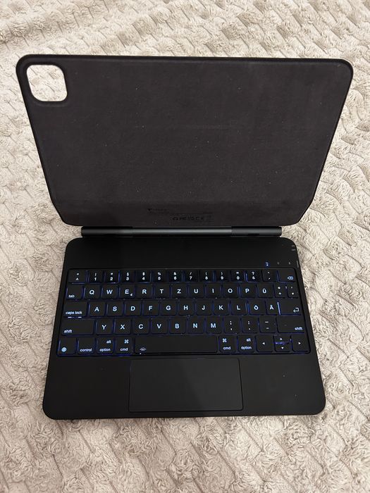 Tecurs Tablet Keyboard KC004 – klawiatura z touchpadem