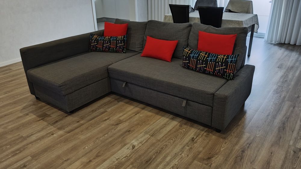 Sofá com chaise longue