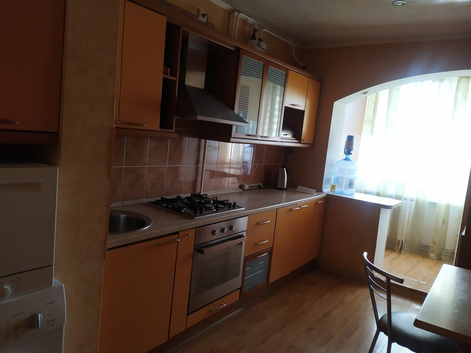 Продаю Срочно 4к.кв Таврический с Автономным Отоплением