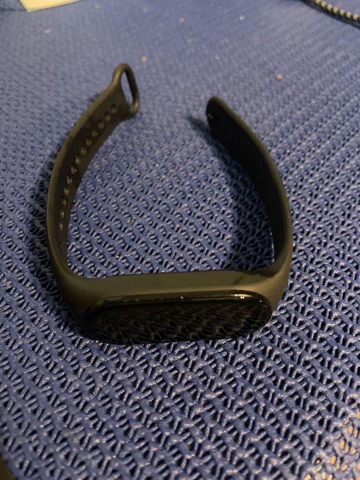 Sprzedam zegarem Mi Band 7