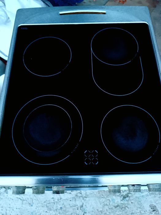 Електроплита Privileg