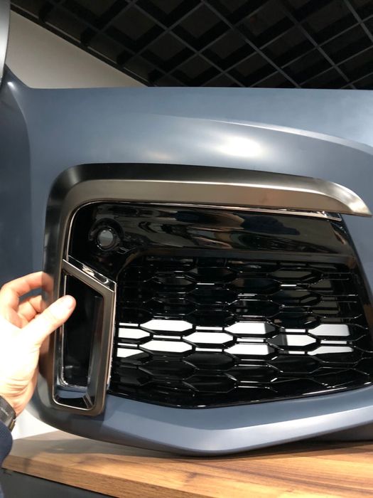 Вставка переднего бампера BMW G11 G12 7 серия LCI Cerium grey 51118077602 51747478839