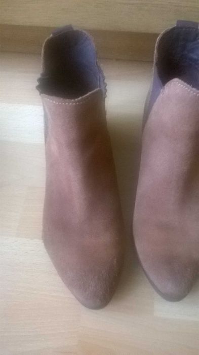 Buty damskie  zamszowe 36