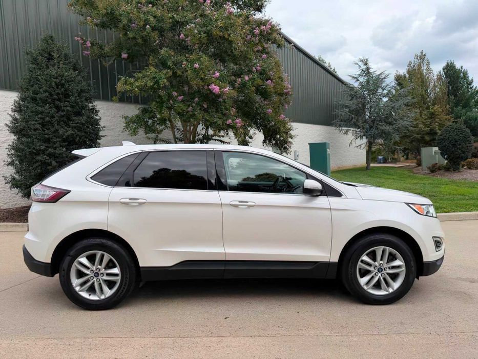 Ford Edge      2017