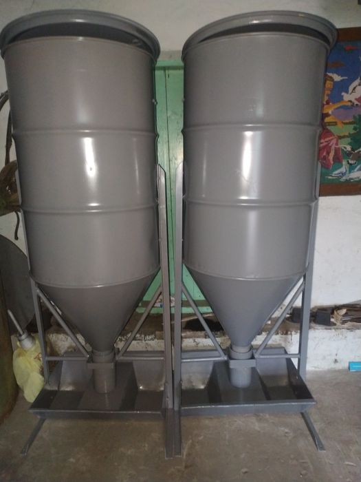 Кормушка для свиней годівниці корм свині