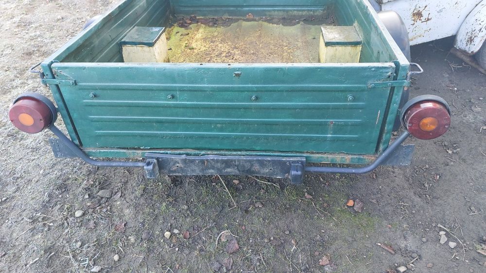 Przyczepka DMC 550kg z dokumentami
Wymiary 130/