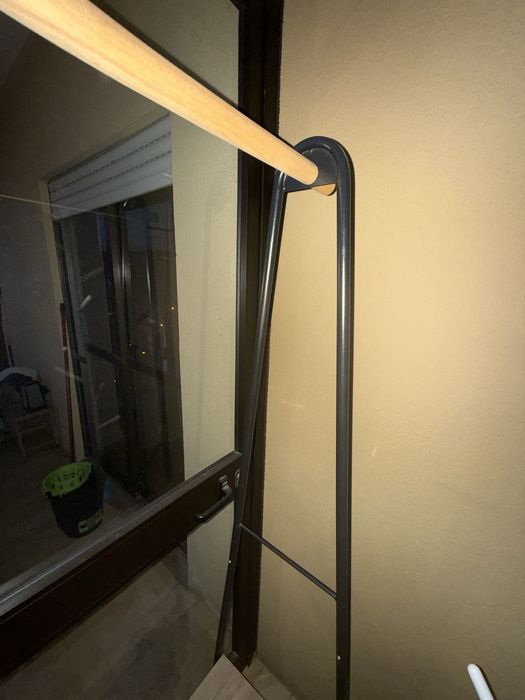 Cabide / charriott em ferro e madeira