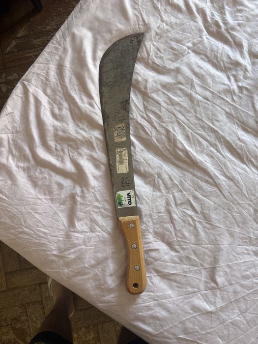 Facao novo bom estado 30€