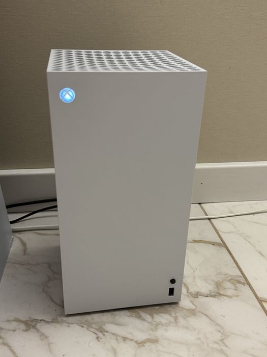 Pre-owned Microsoft Xbox Series X Console in Black 1TB