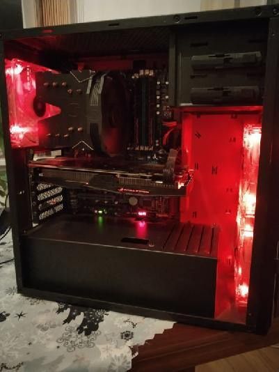 Komputer do gier stacjonarny