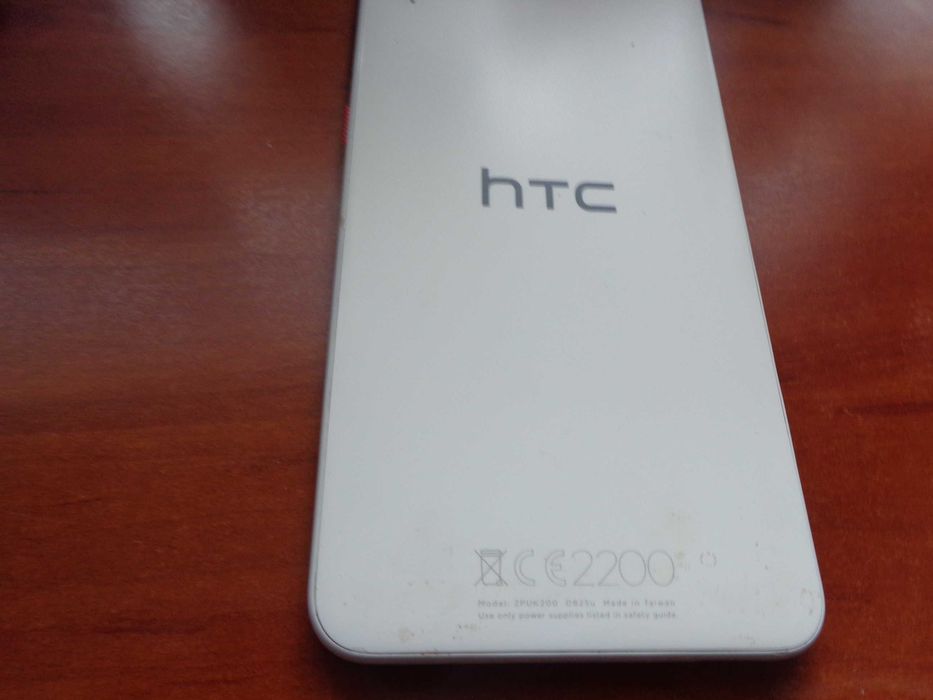 telefon dotykowy HTC desive 825