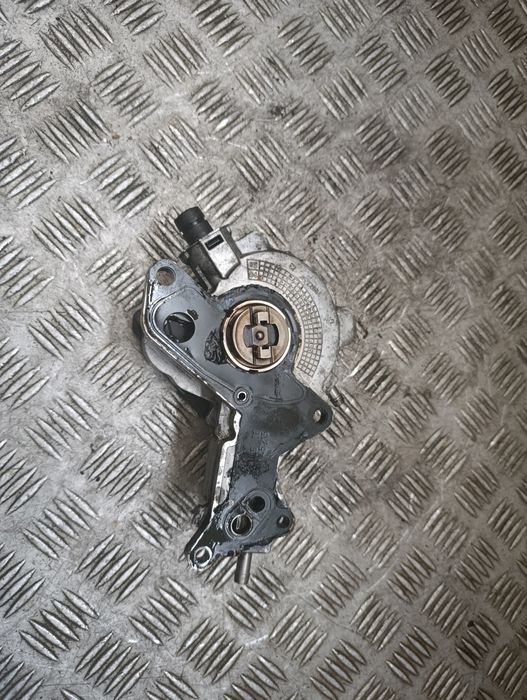 Volkswagen Touran I 1.9 TDI pompa vacum