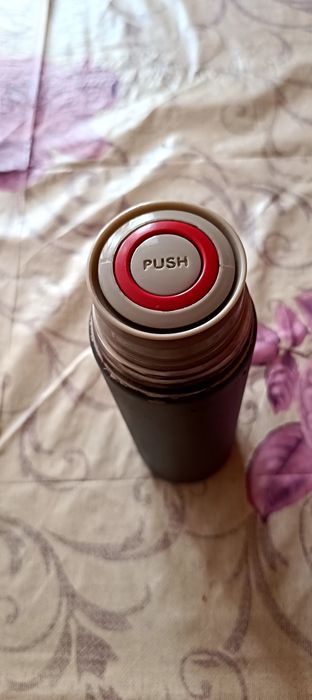 Термос 0.5 літра