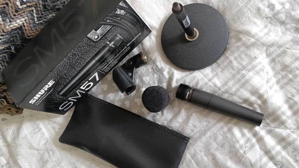 Shure SM 57 mais acessórios