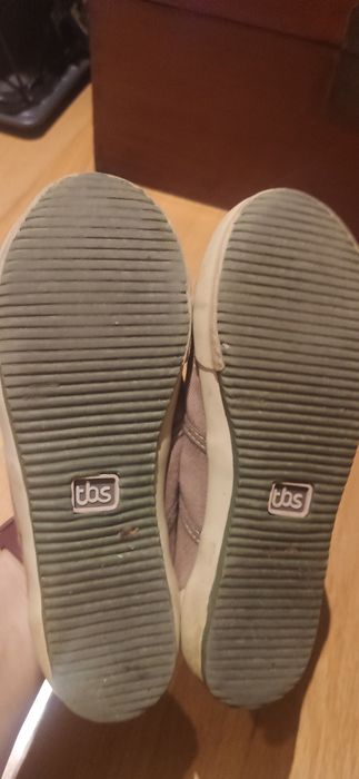 Sapatilhas caqui TBS 36