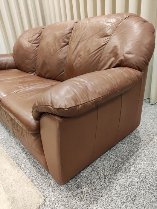 Sofá em pele Divani Divani