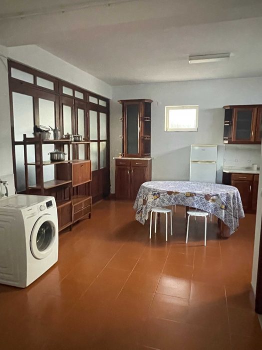 Quartos mobilados em moradia T4 na Alta de Coimbra para Estudantes