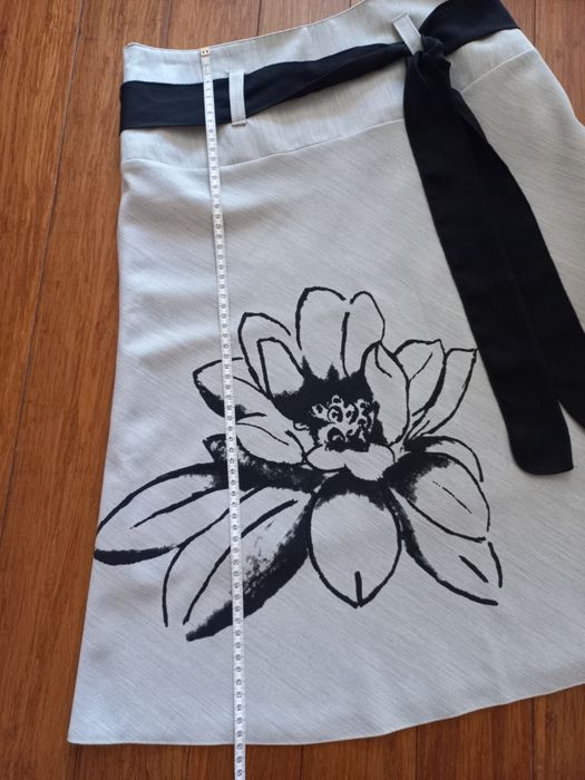 Spódnica midi M trapezowa