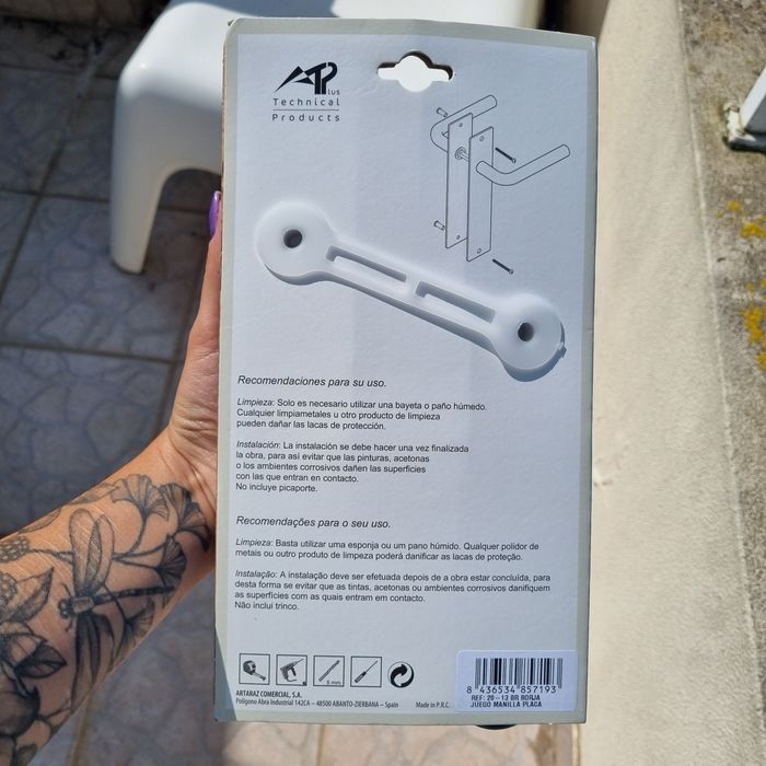 Conjunto de 4 maçanetas puxadores de portas Leroy Merlain novo