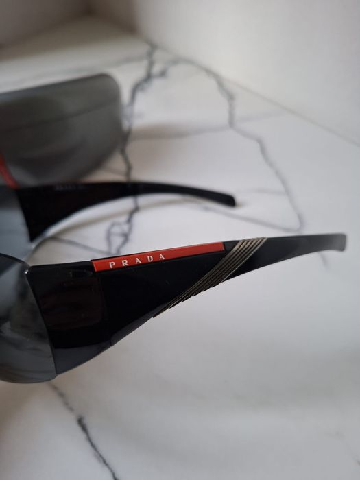 Okulary firmy Prada