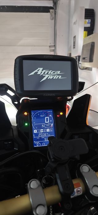 Honda Africa twin 1000 AS Manual