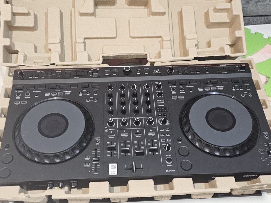 Mesa Controladora AlphaTheta Pioneer DJ DDJ-GRV6 – Como Nova
