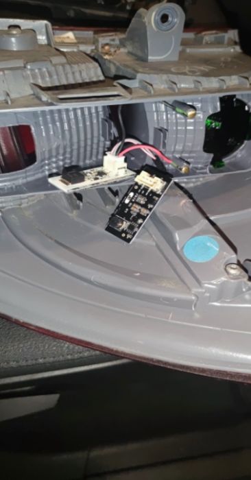 Плата драйвер задних фонарей габаритов BMW X3 F25 b003809.2 Valeo