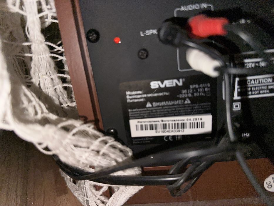 Колонки Sven SPS-611S