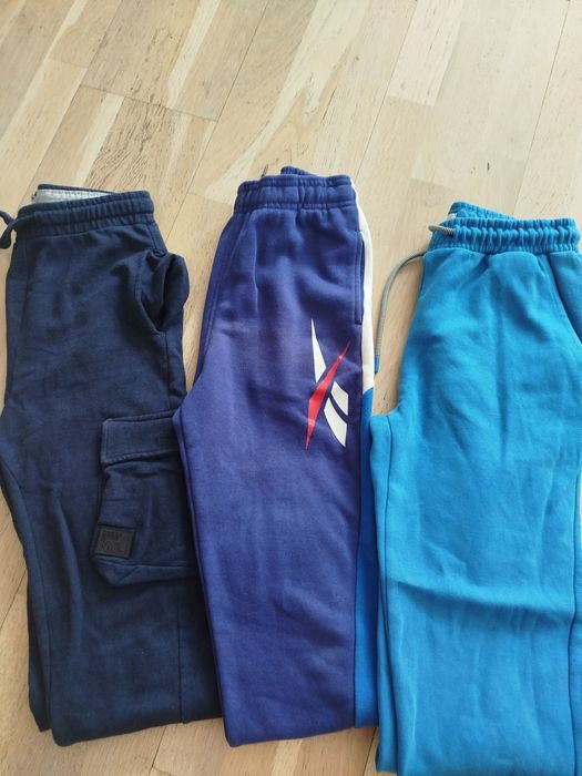 Sprzedam spodnie-dresy  152/158