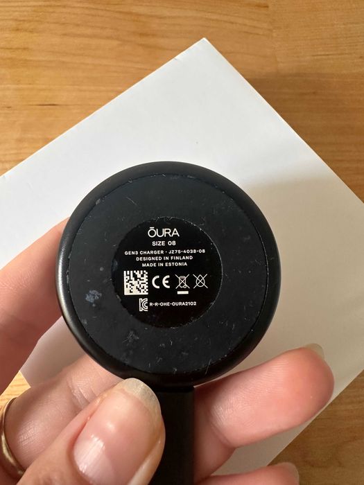 Oura Ring Gen3 Horizon Gold – Tamanho 8 + Carregador /Size 8 + Charger
