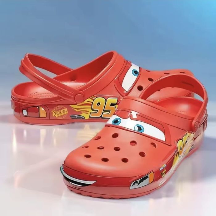 Klapki mqueen crocs dowolny rozmiar