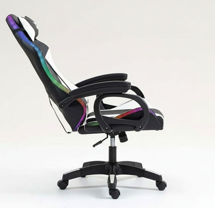 Cadeira Gaming 100% Nova Selada. Com Leds